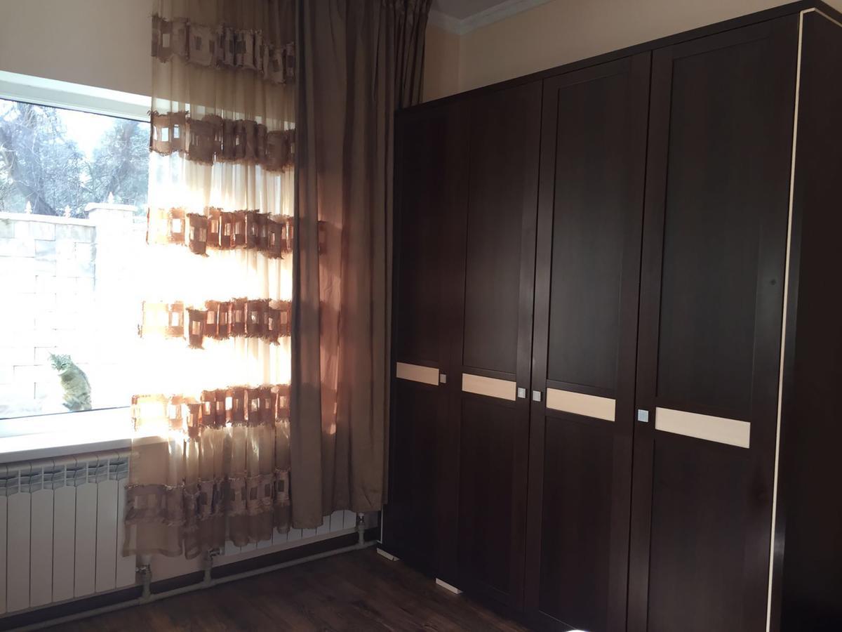Almaty Backpackers Hostel Екстериор снимка
